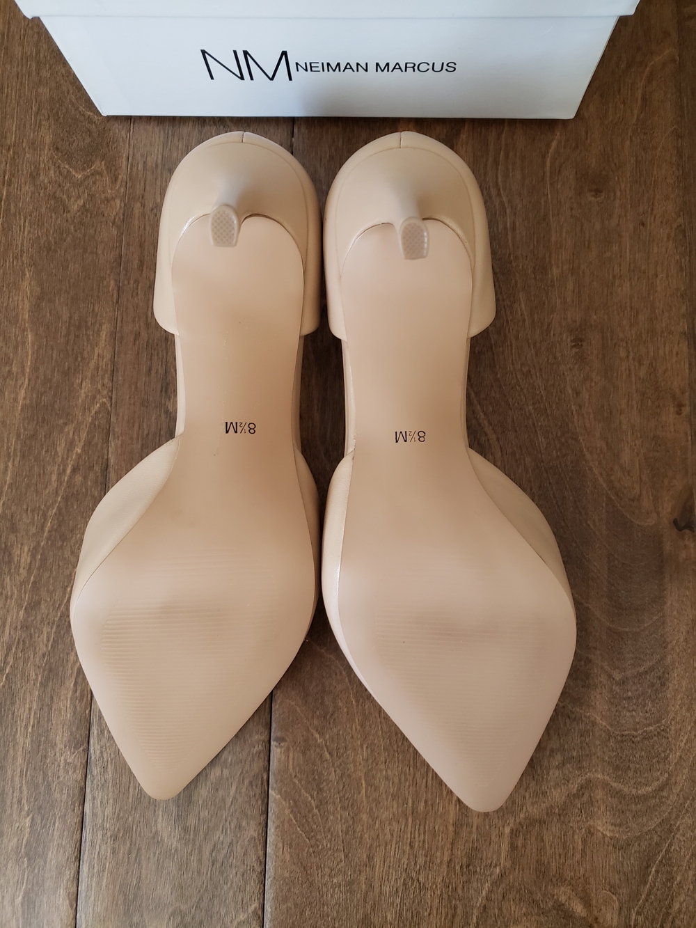NWT Neiman Marcus Nude Leather Pointed Volley Heels - Picture 6 of 9